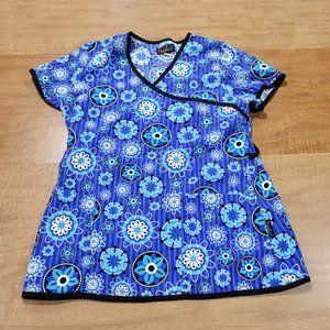 Peaches Small Scrub Top Short Sleeve Floral Mandela Print